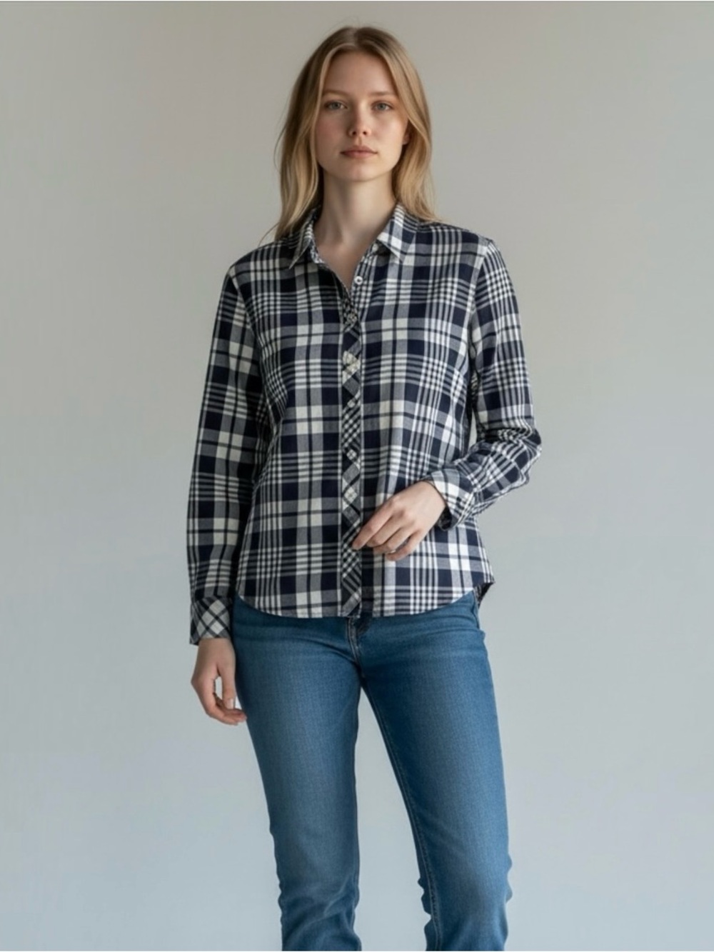 Talbots Women’s Navy Blue White Plaid Long Sleeve Button Down Shirt Size MP